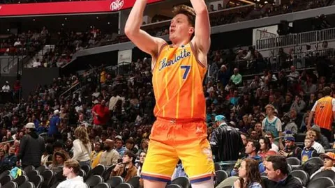 王艺迪与波尔卡诺娃激战至12平，精彩对决扣人心弦！